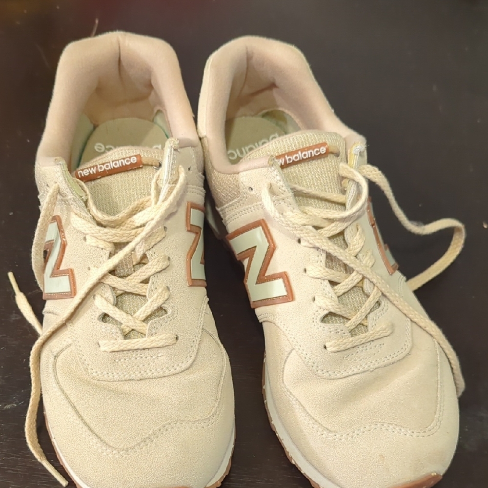 New Balance Beige and Brown Sneakers